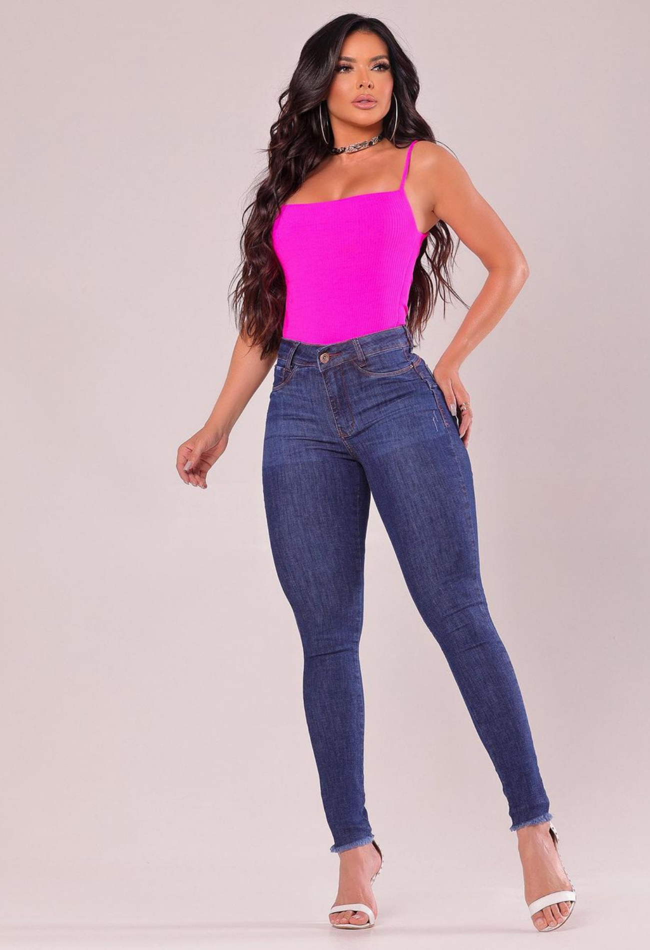 CALÇA PERNA JUSTA EMPINA BUMBUM