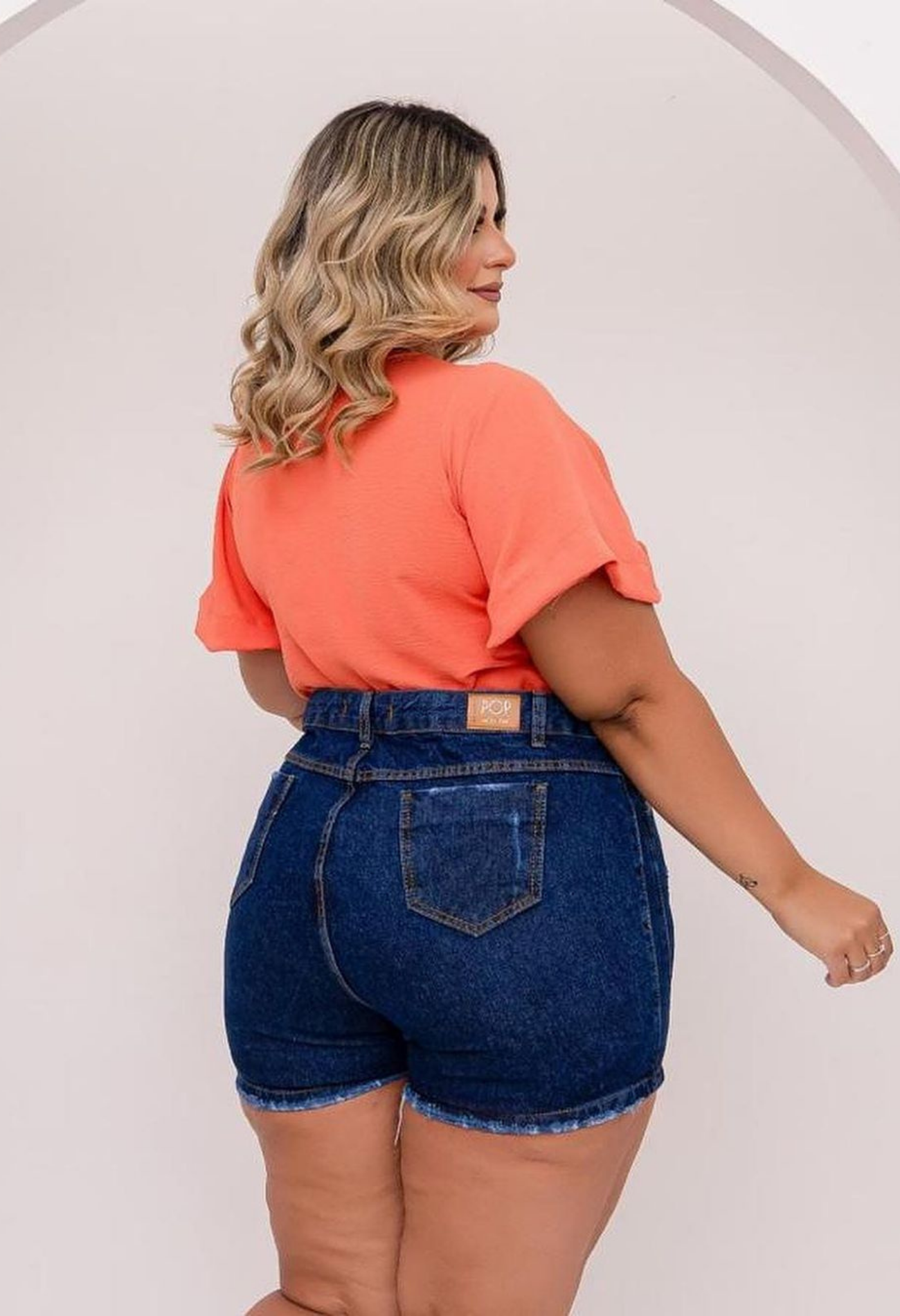 SHORTS JEANS MODELADOR PLUS