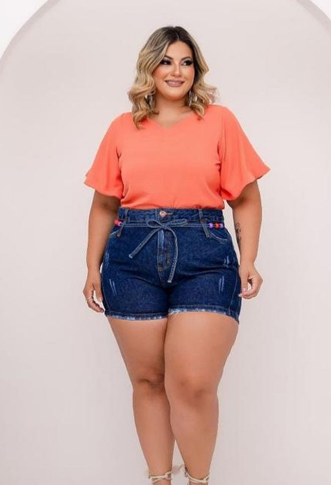 SHORTS JEANS MODELADOR PLUS