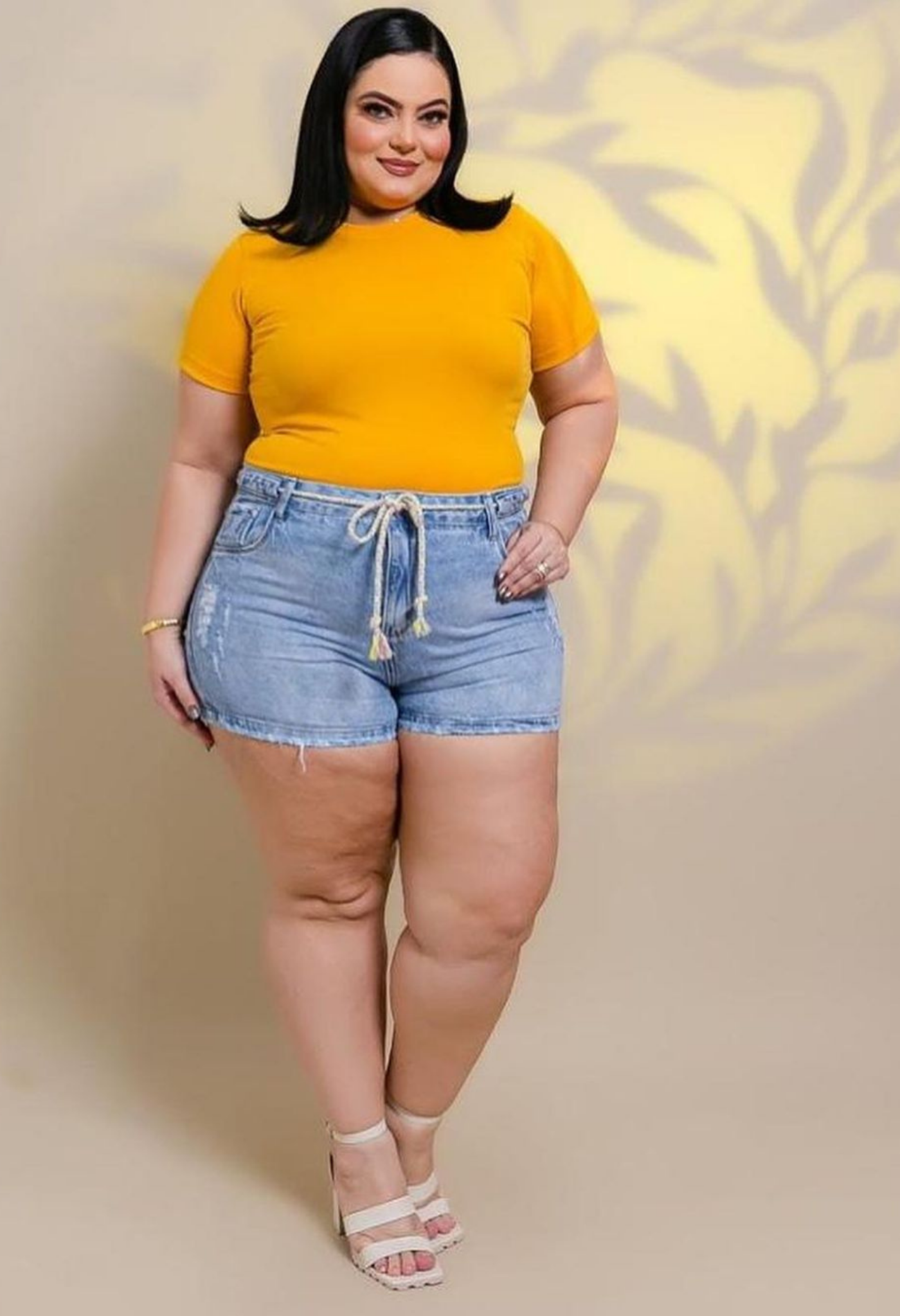 SHORT JEANS MODELADOR PLUS