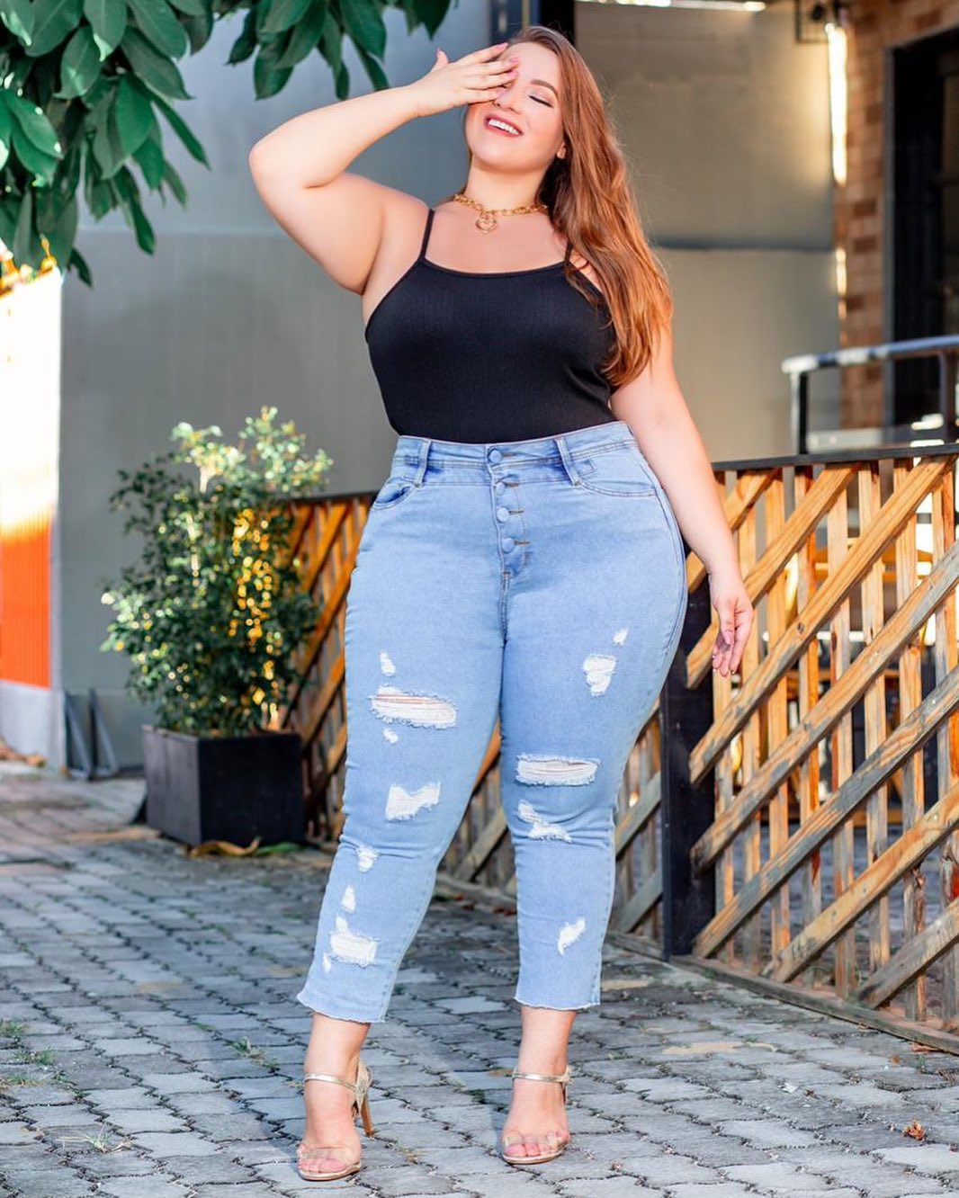 CALÇA JEANS LEVANTA BUMBUM PLUS