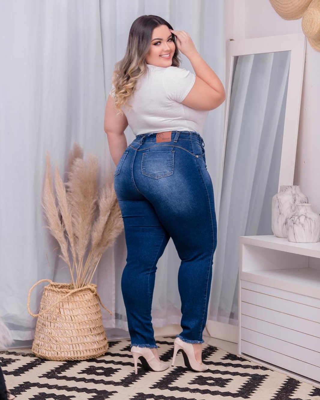CALÇA JEANS LEVANTA BUMBUM PLUS